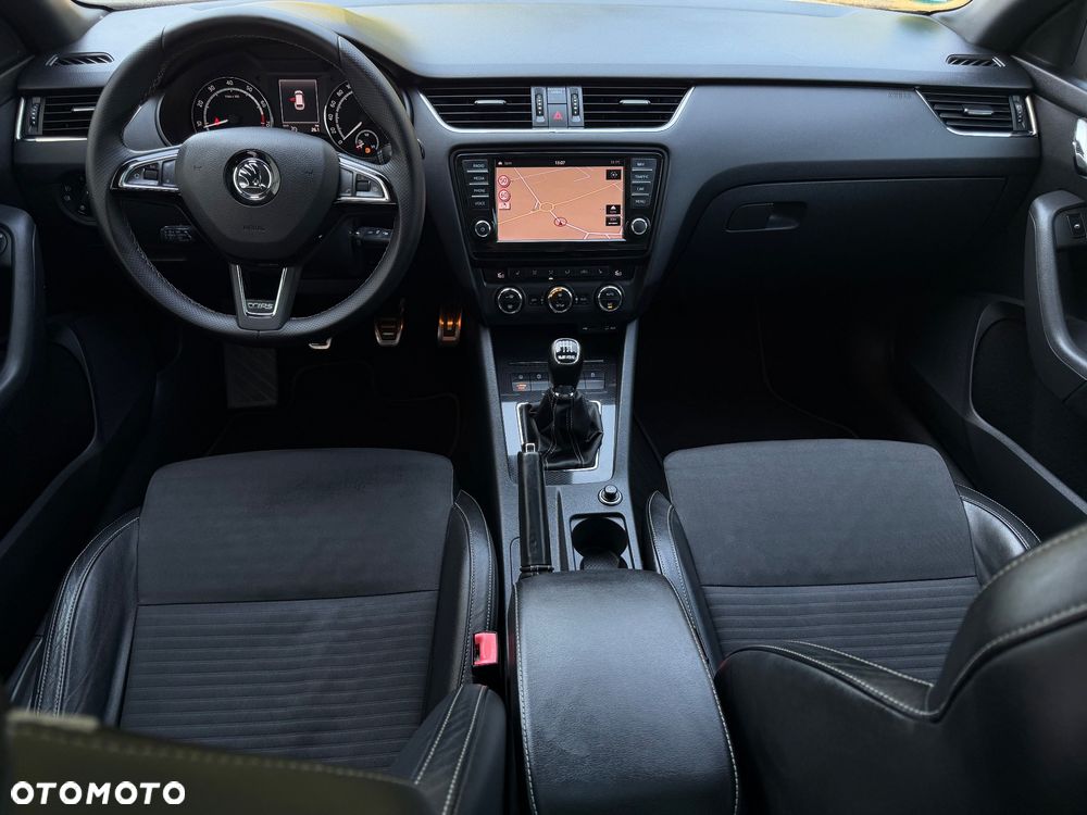 Skoda Octavia 2.0 TSI (Green tec) RS - 27