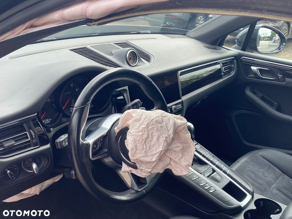 Porsche Macan Standard - 15