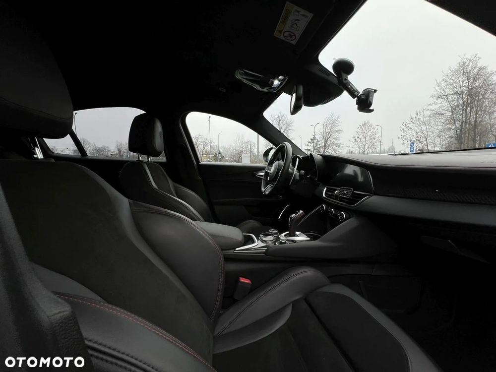 Alfa Romeo Giulia - 29
