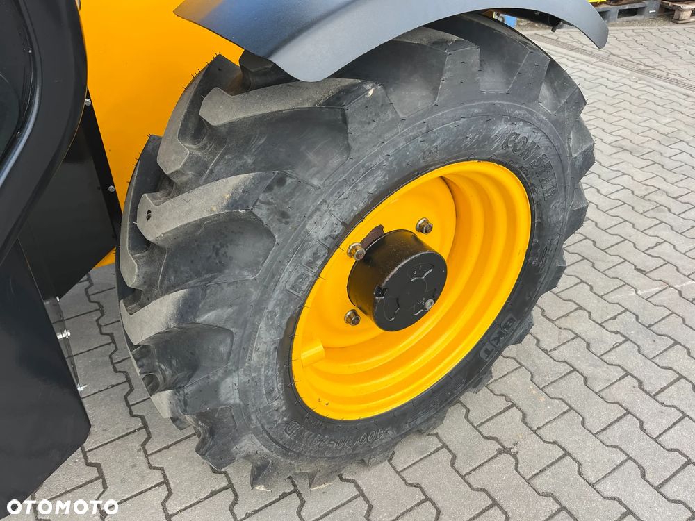 JCB 527-58 Agri - 12