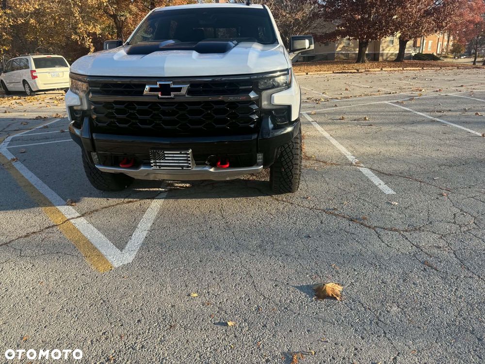 Chevrolet Silverado - 5