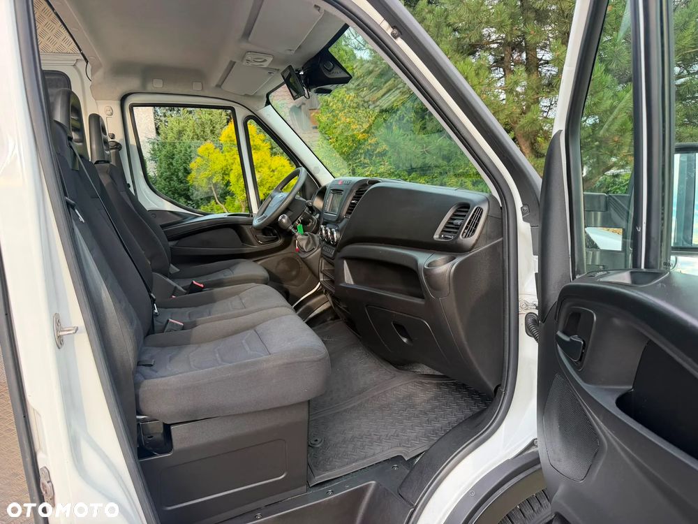 Iveco DAILY _ Tylko 116.000km ! _ 2018 Rok _ L3H2 _ 7 Osobowy - 9
