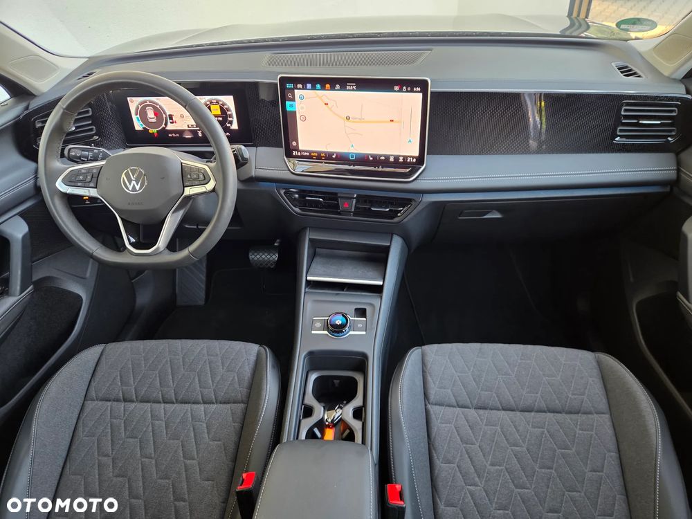 Volkswagen Tiguan - 9