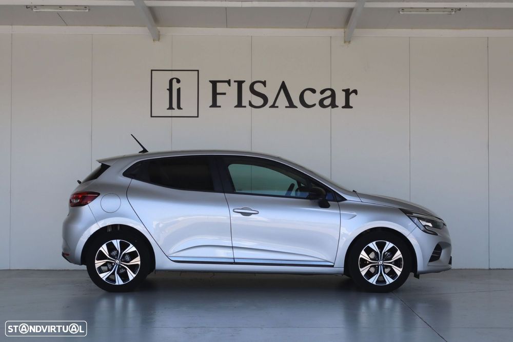 Renault Clio - 8