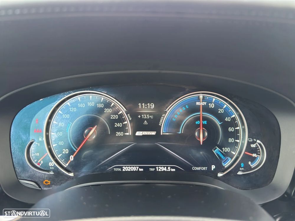 BMW 530 e iPerformance Line Luxury - 13