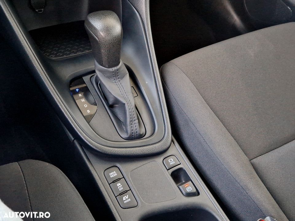 Toyota Yaris - 18