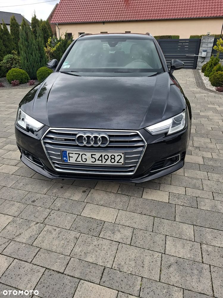 Audi A4 Avant 2.0 TDI Quattro Design S tronic - 1