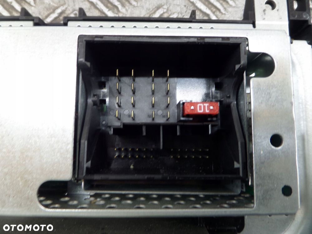 mercedes vito w447 a447 radio samochodowe alpine a4479008905 - 4