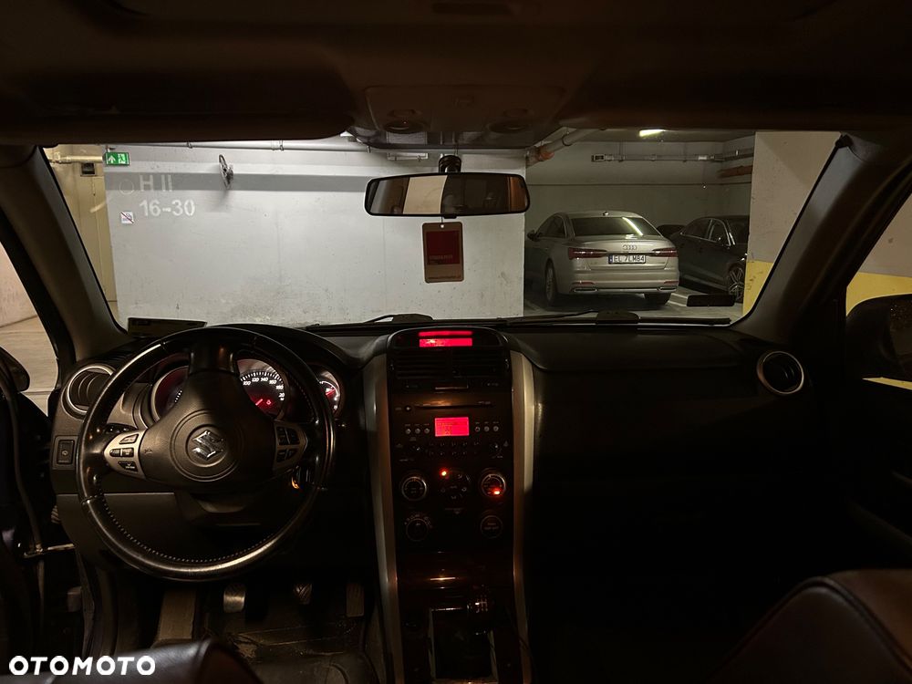 Suzuki Grand Vitara 1.9 DDiS De Luxe EU5 - 9