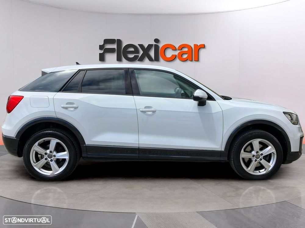Audi Q2 30 TDI - 9
