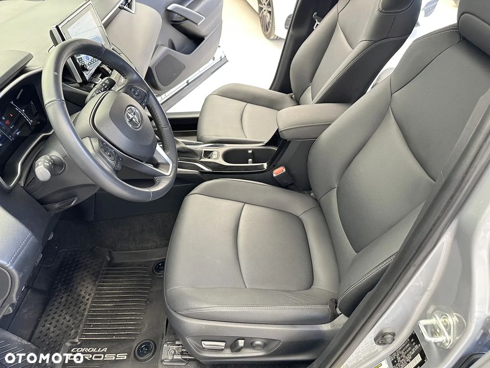 Toyota Corolla Cross - 7