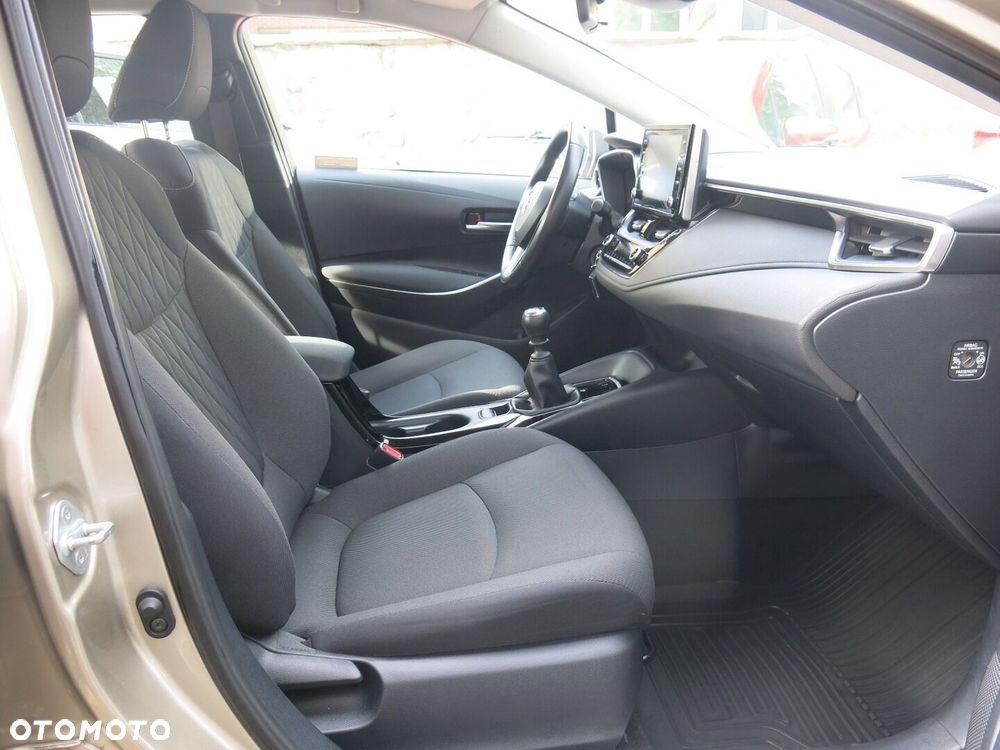Toyota Corolla 1.6 Comfort - 6