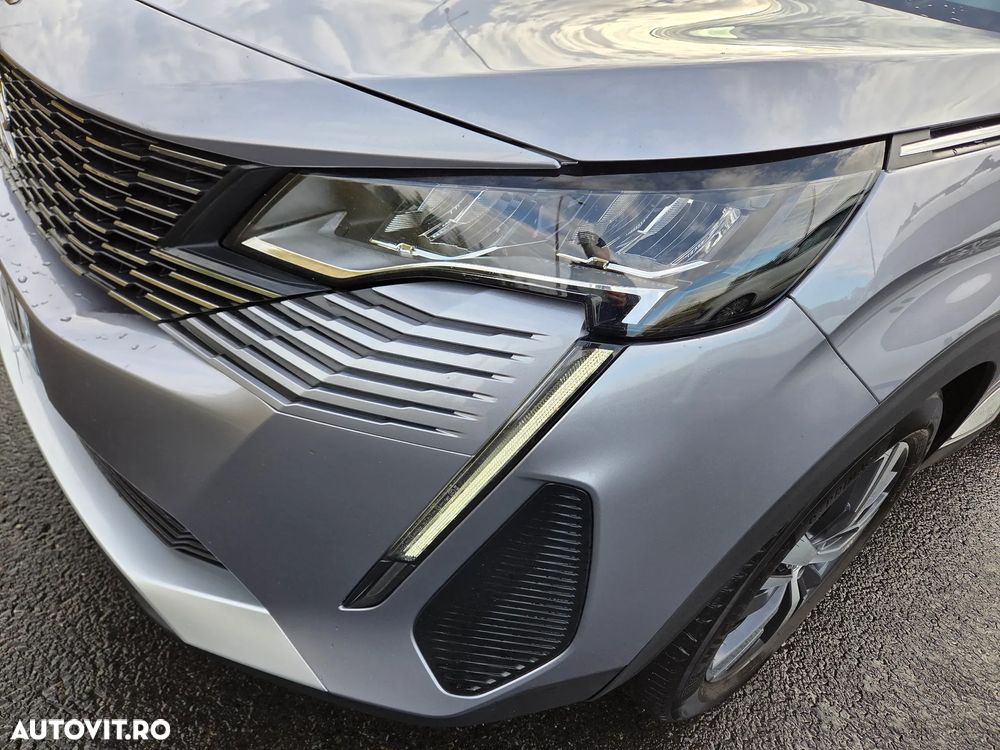 Peugeot 3008 PureTech 130 Stop & Start GPF EAT8 Allure - 32