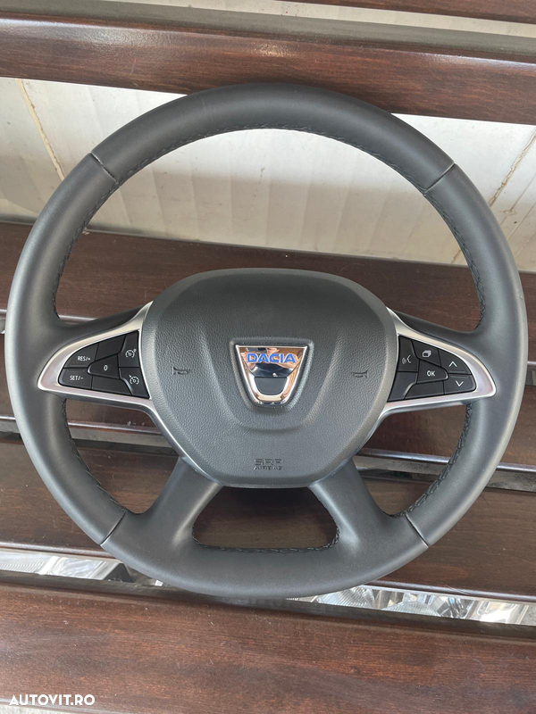 Volan cu comenzi + capac airbag nou Dacia 484004420R
