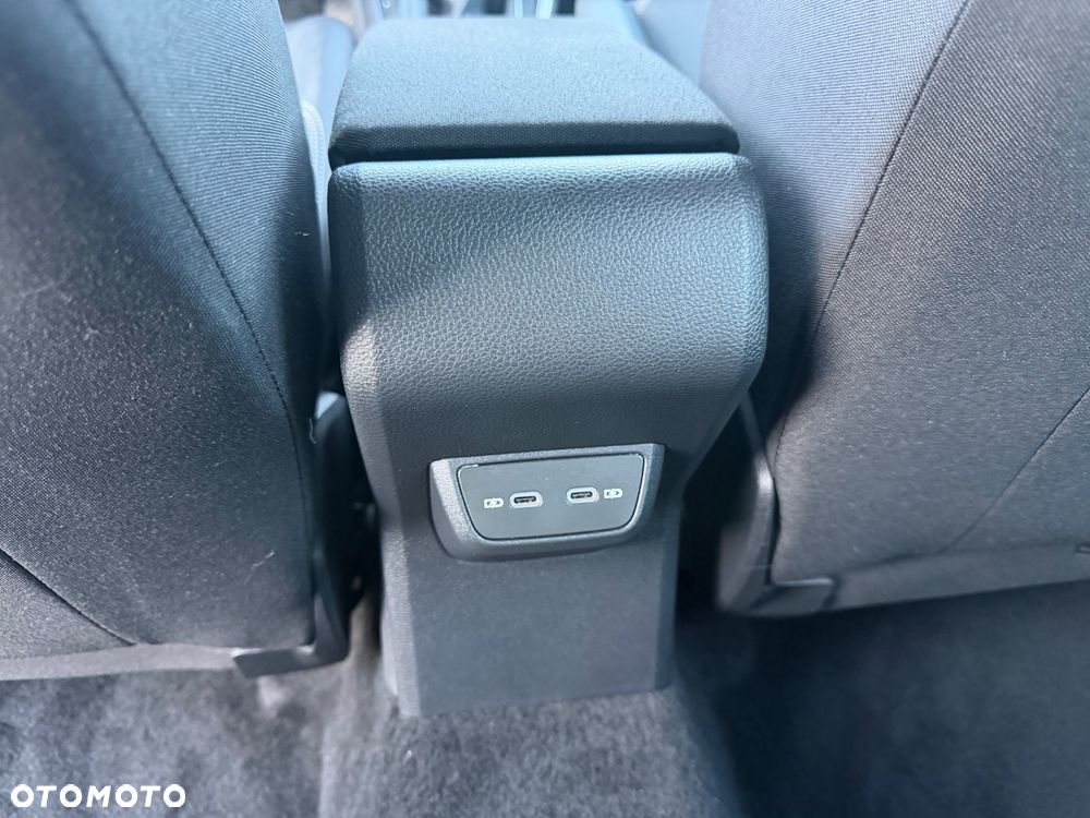 Volkswagen Taigo 1.0 TSI Style DSG - 18