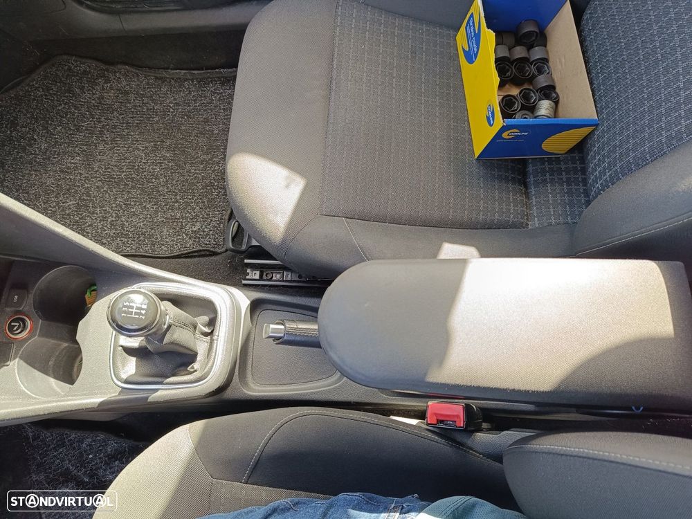 VW Polo 1.0 Confortline - 23