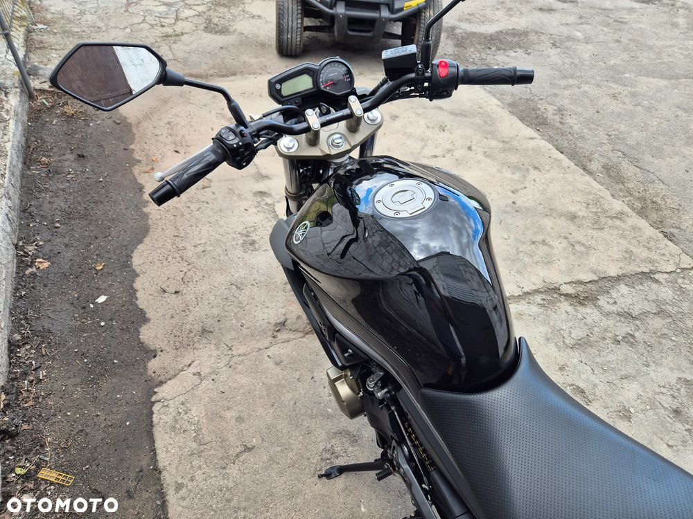 Yamaha XJ - 13