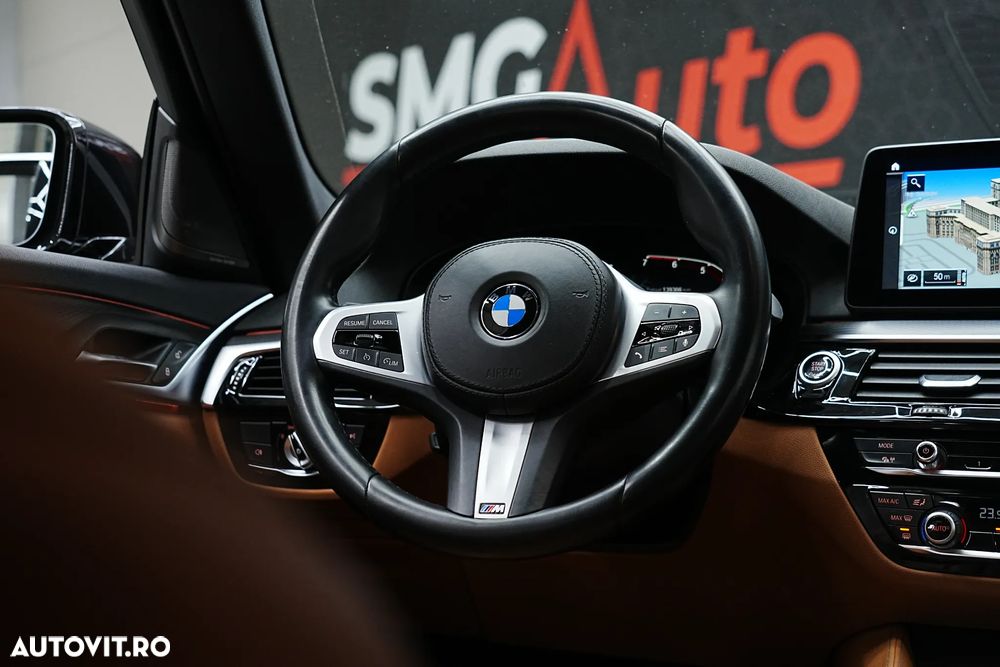 BMW Seria 5 520i Aut. M Sport Edition - 38