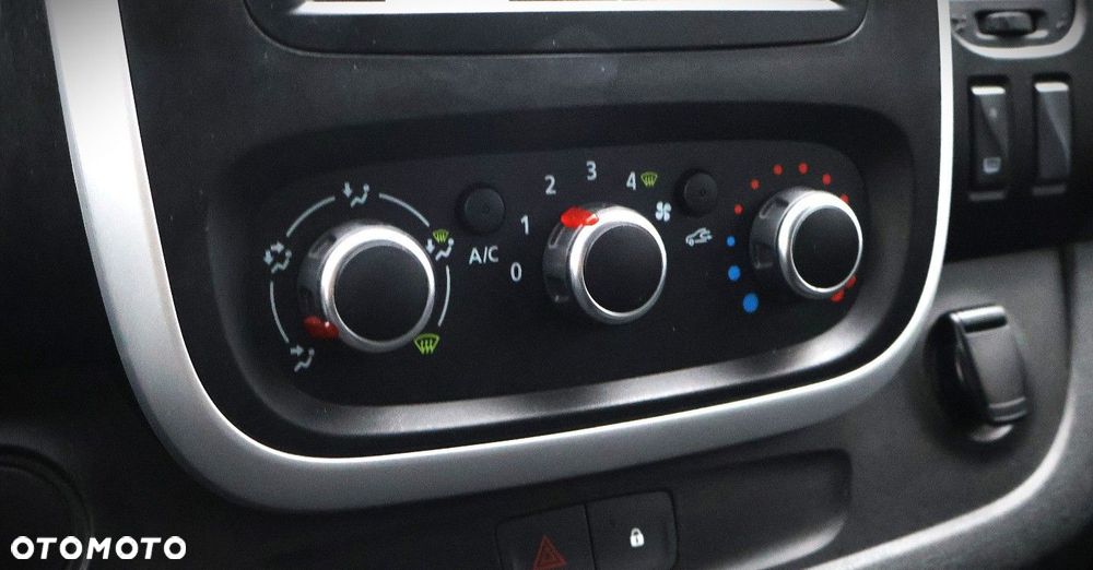 Renault Trafic - 29