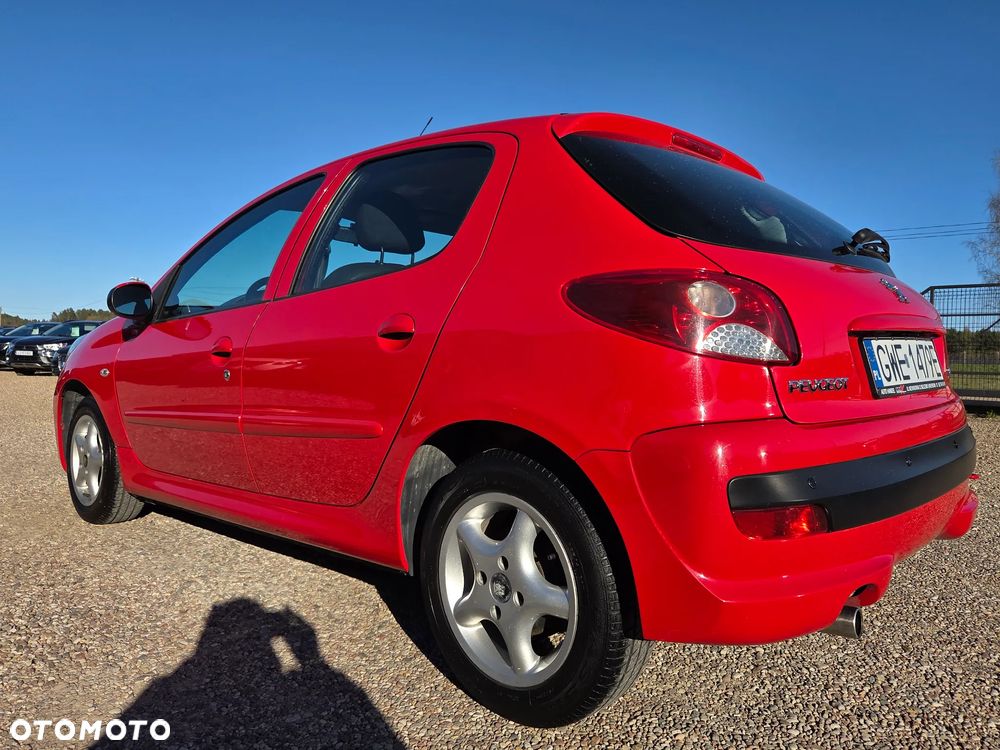 Peugeot 206 plus 75 Street Racing - 5