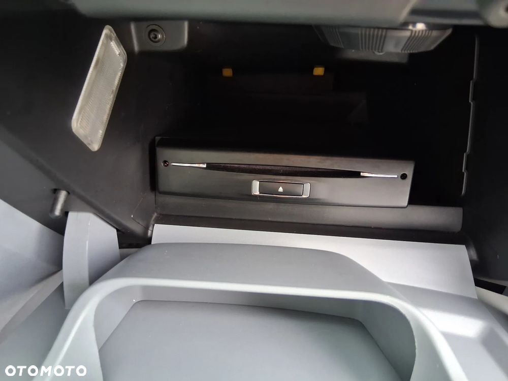 Peugeot 208 e-HDi 92 Stop&Start Style - 22