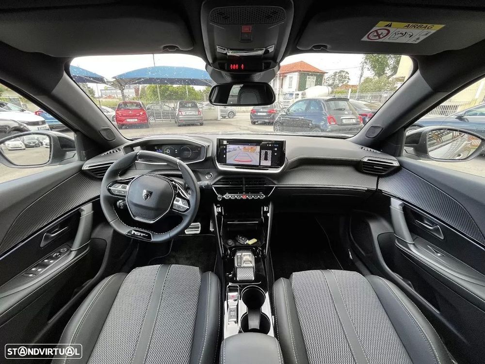 Peugeot e-2008 50 kWh GT - 10