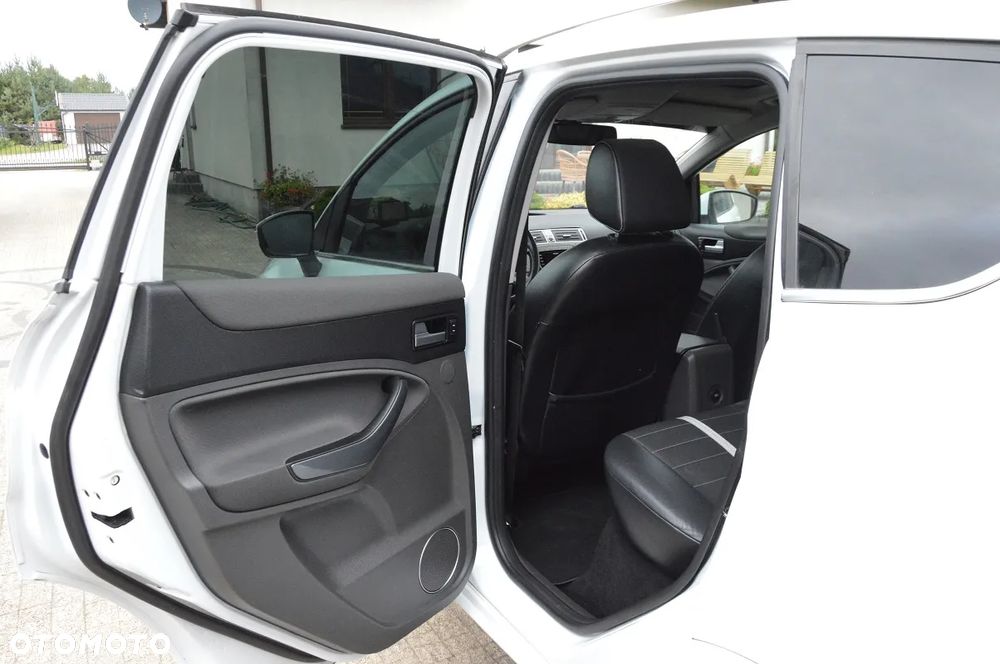 Ford Kuga 2.0 TDCi 4WD Titanium - 28