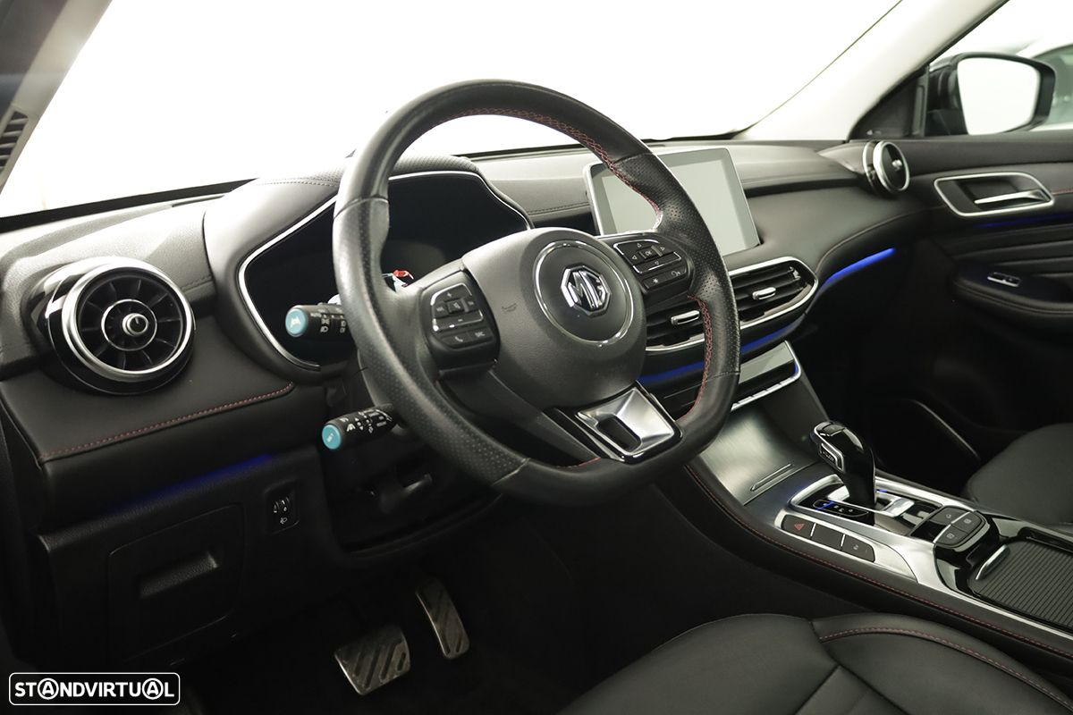 MG EHS 1.5 T-GDI Plug-in Hybrid Luxury - 7