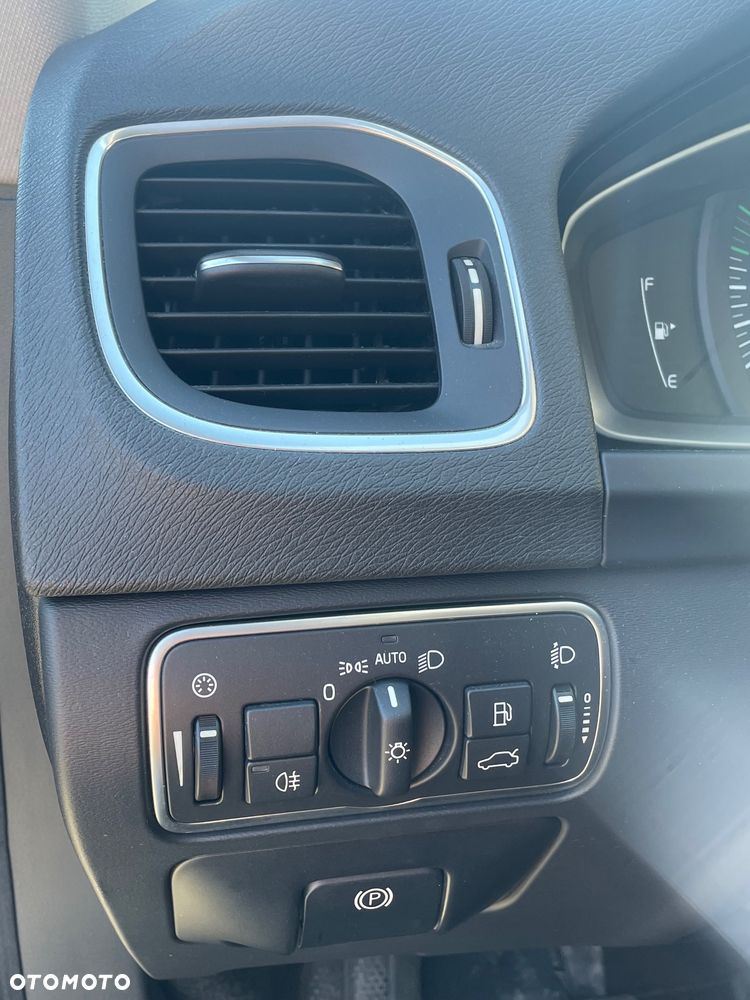 Volvo V60 D2 Drive-E Base - 10