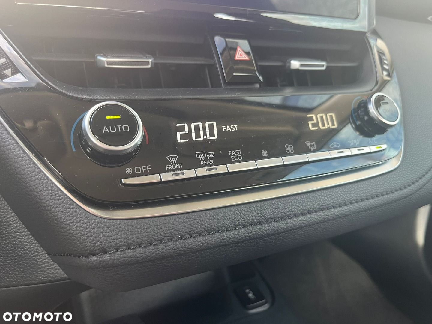 Toyota Corolla - 19