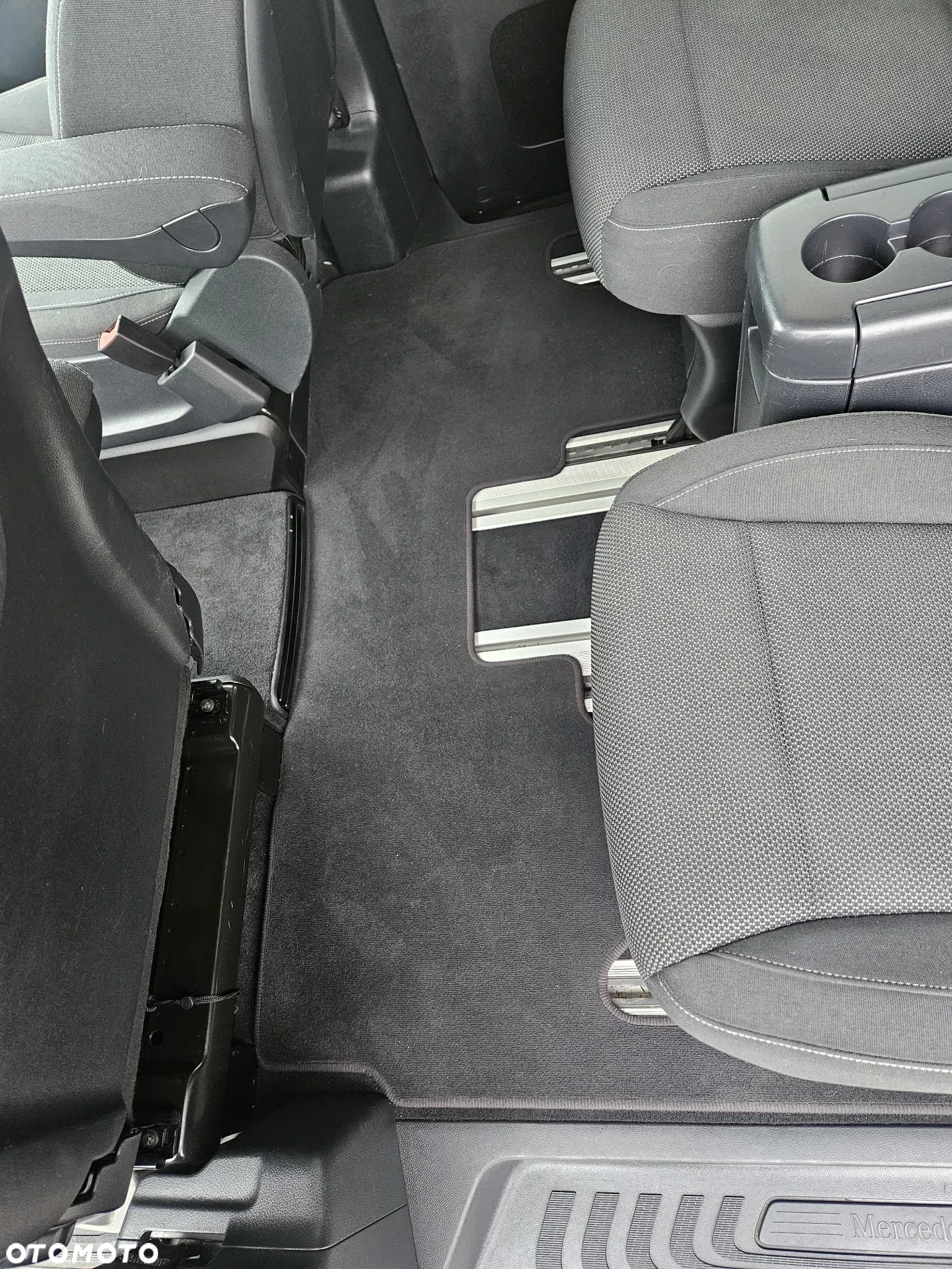 Mercedes-Benz Klasa V 250 d 4-Matic Avantgarde 7G-Tronic (d³ugi) - 18