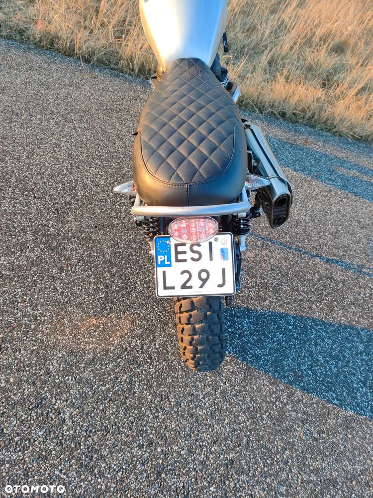 Triumph Scrambler - 5