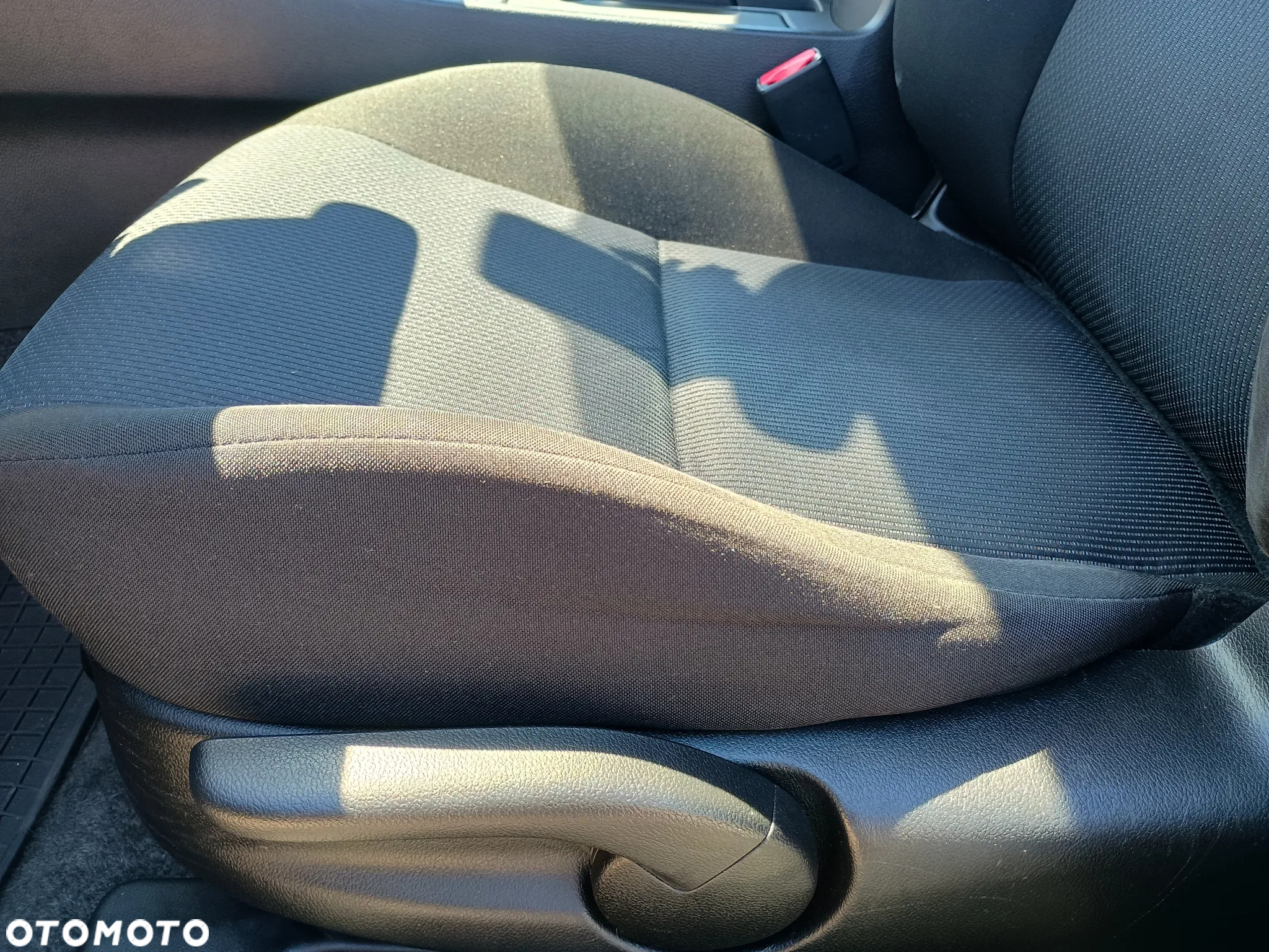Mazda 3 1.6 CD Exclusive + - 17