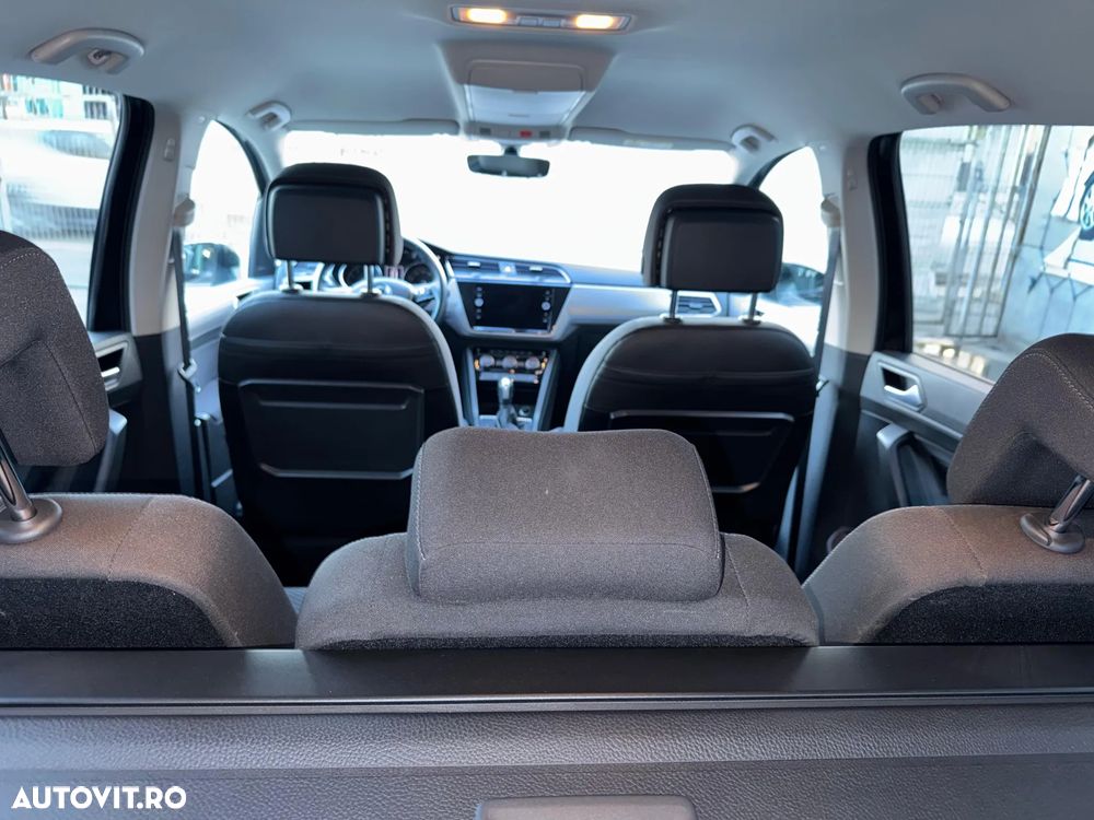 Volkswagen Touran 1.5 TSI DSG Comfortline - 19