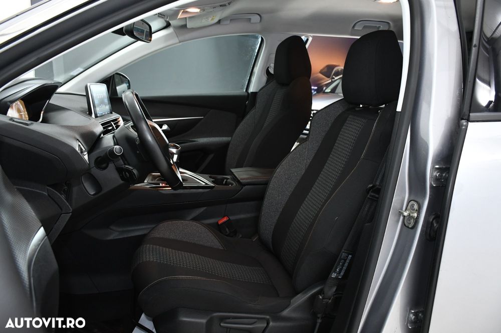 Peugeot 5008 1.2 Puretech Turbo s&s Active - 13