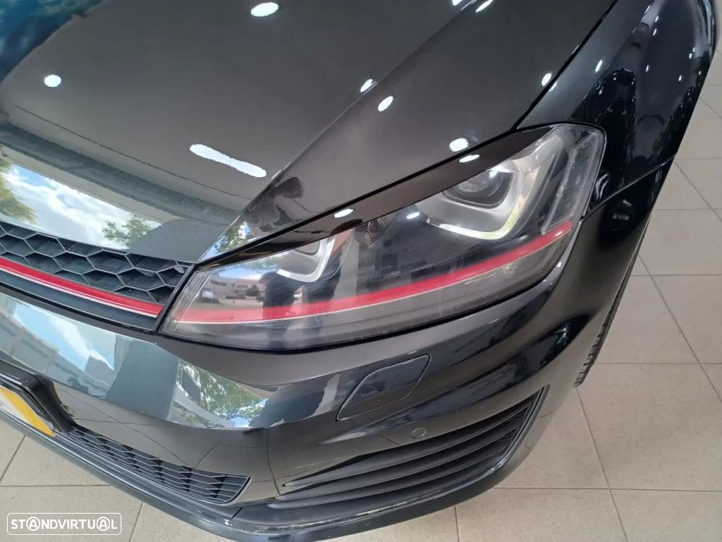 VW Golf 2.0 TSi GTi - 28