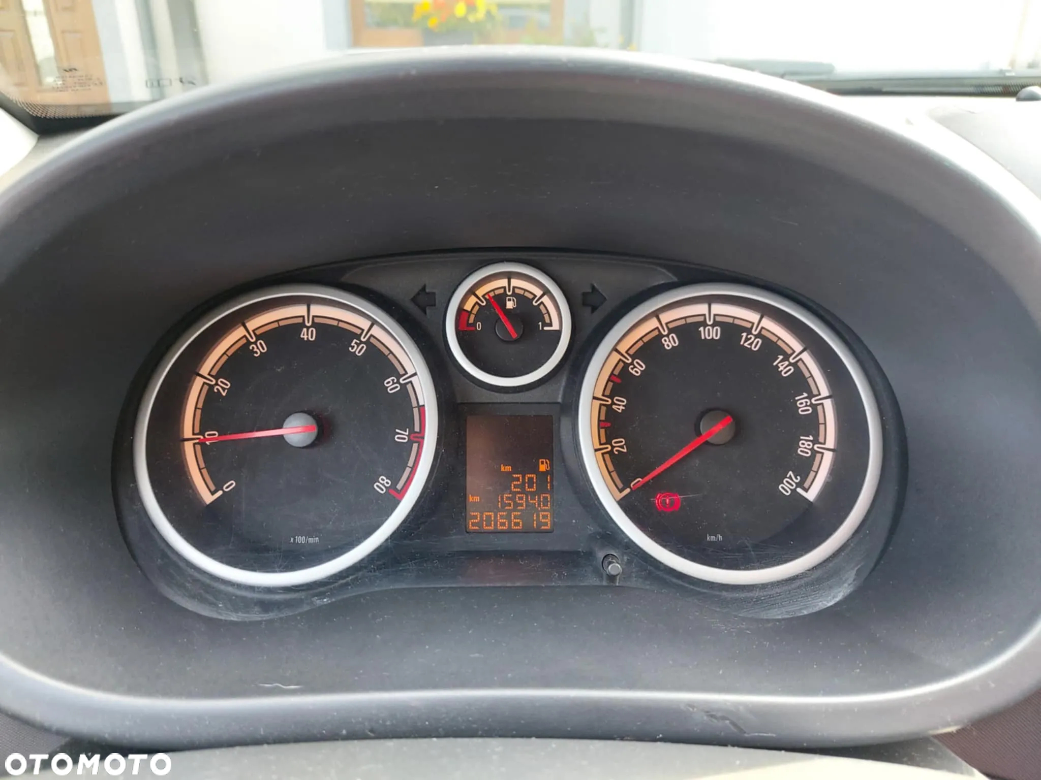 Opel Corsa 1.2 16V Enjoy - 8
