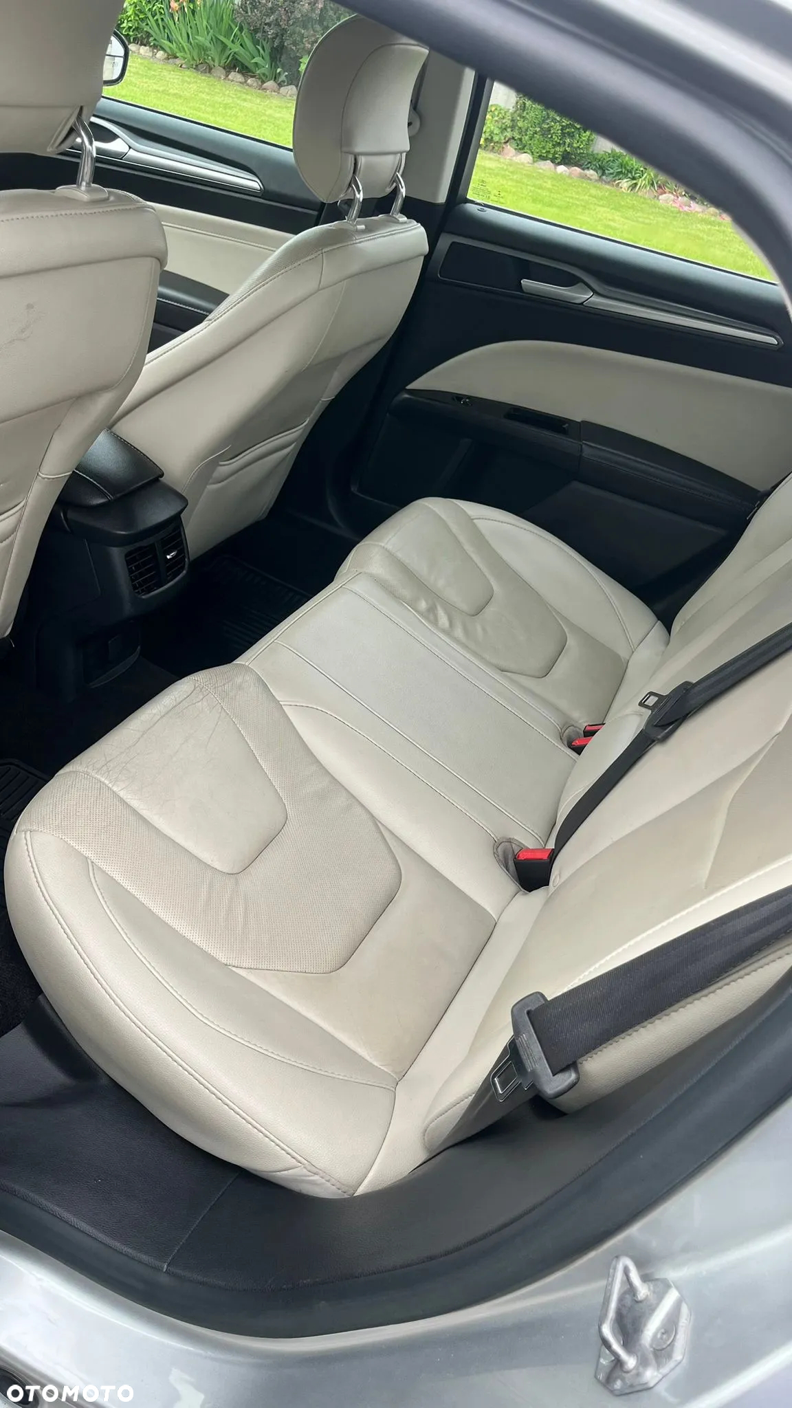 Ford Mondeo 2.0 EcoBoost Titanium - 8