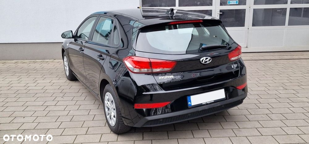 Hyundai i30 1.5 DPI Classic + - 4