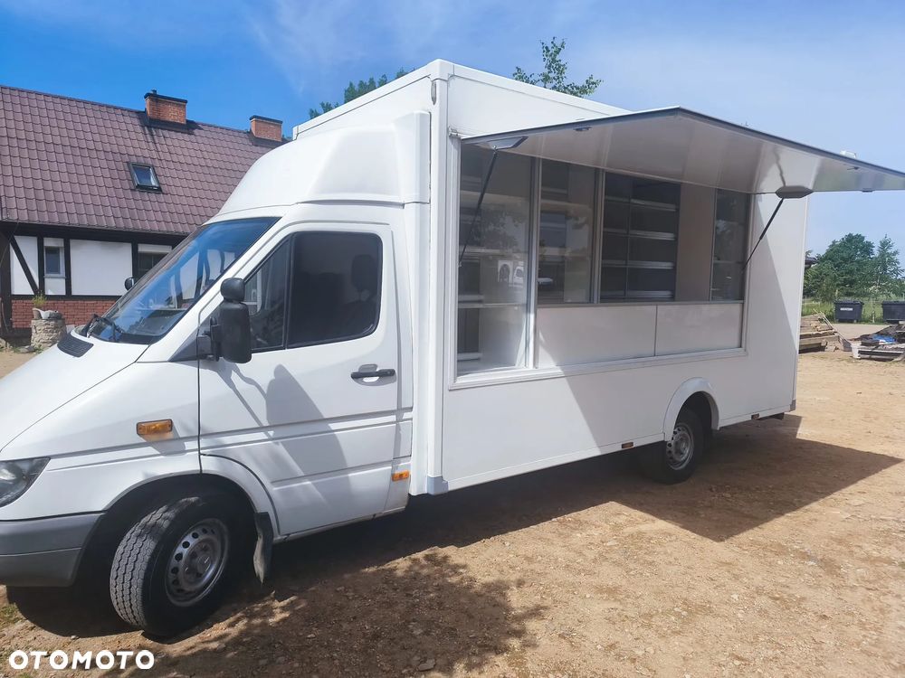 Mercedes-Benz Sprinter - 1