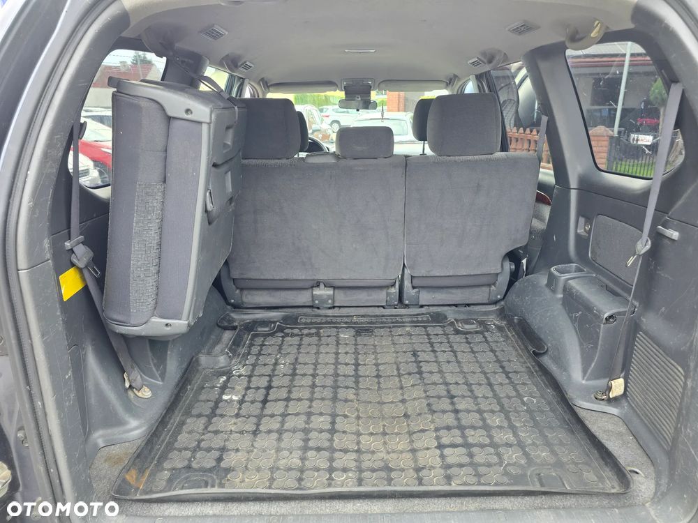 Toyota Land Cruiser - 20