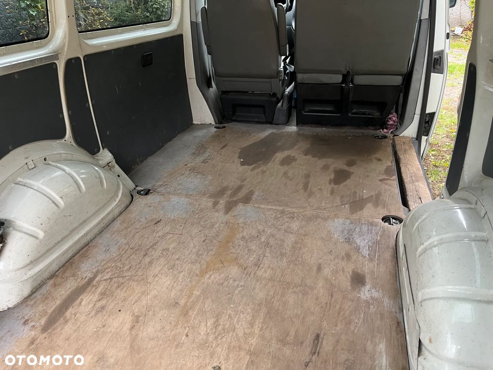Volkswagen TRANSPORTER - 5