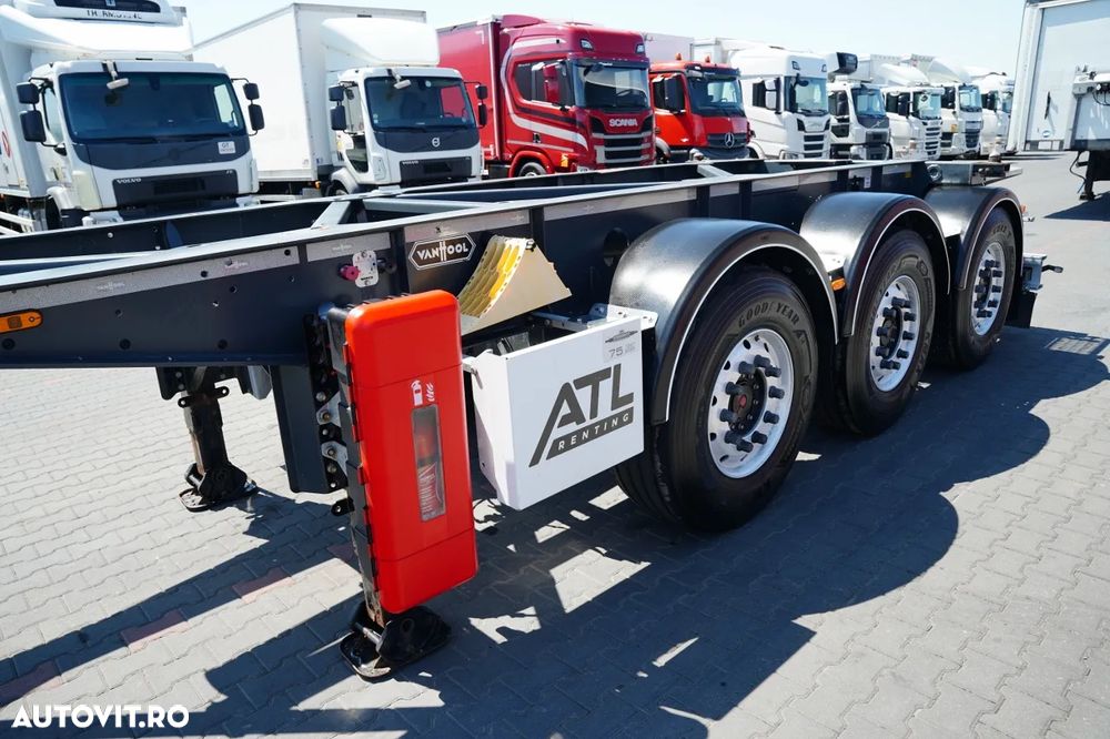 Van Hool / SEMIREMORCĂ CONTAINER / SUB REZERVOR / ADR COMPLET / 3 AXE / AXE SAF / JANTE DIN ALIAJ - 12