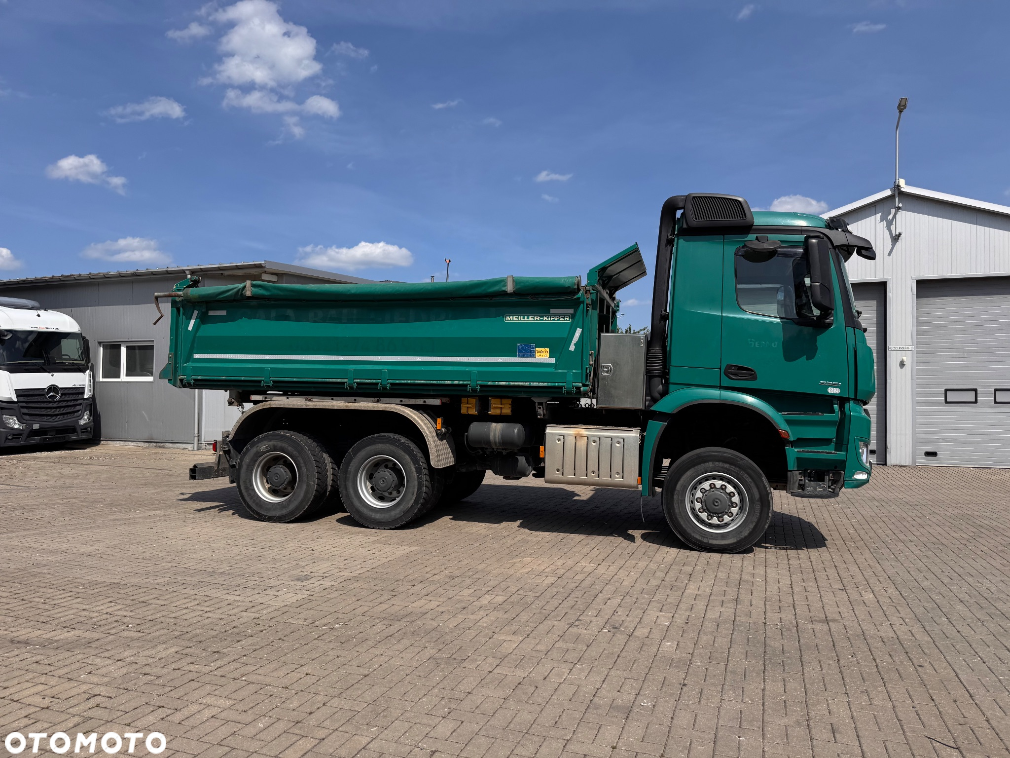 Mercedes-Benz Arocs 6x6 3351 K MEILLER HYDROBURTA - 2