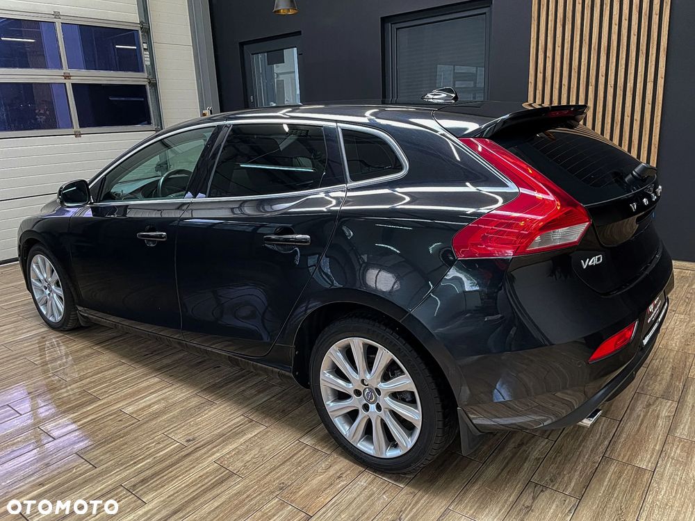 Volvo V40 D3 Geartronic Summum - 10