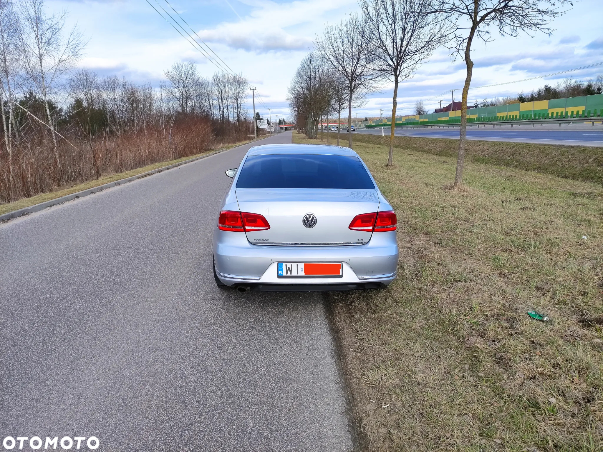 Volkswagen Passat 1.6 TDI DPF BlueMot Comfortline - 3