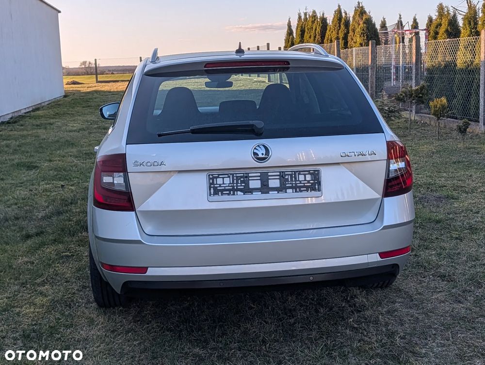 Skoda Octavia 1.6 TDI Sport Edition - 5