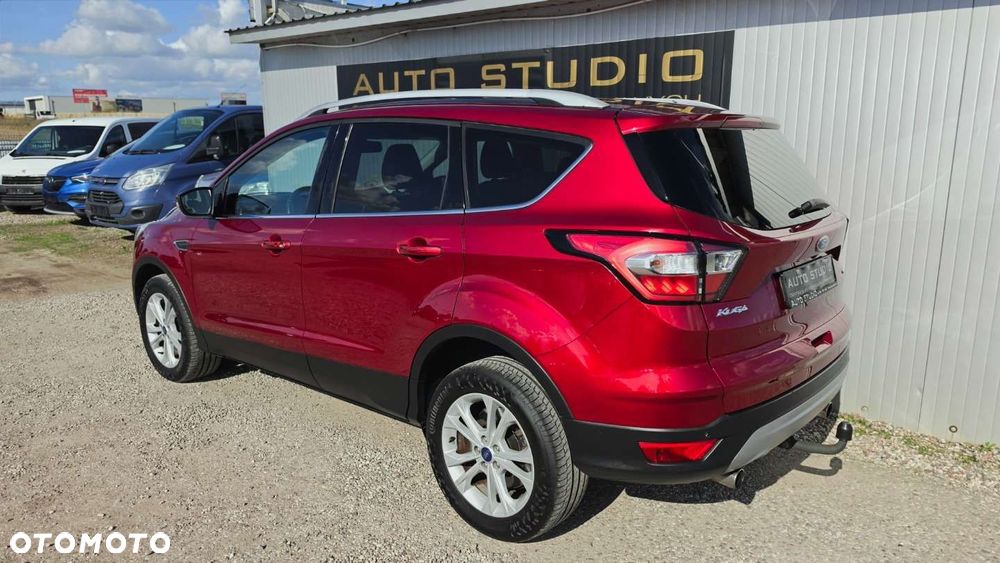 Ford Kuga 1.5 EcoBoost 2x4 Titanium - 3