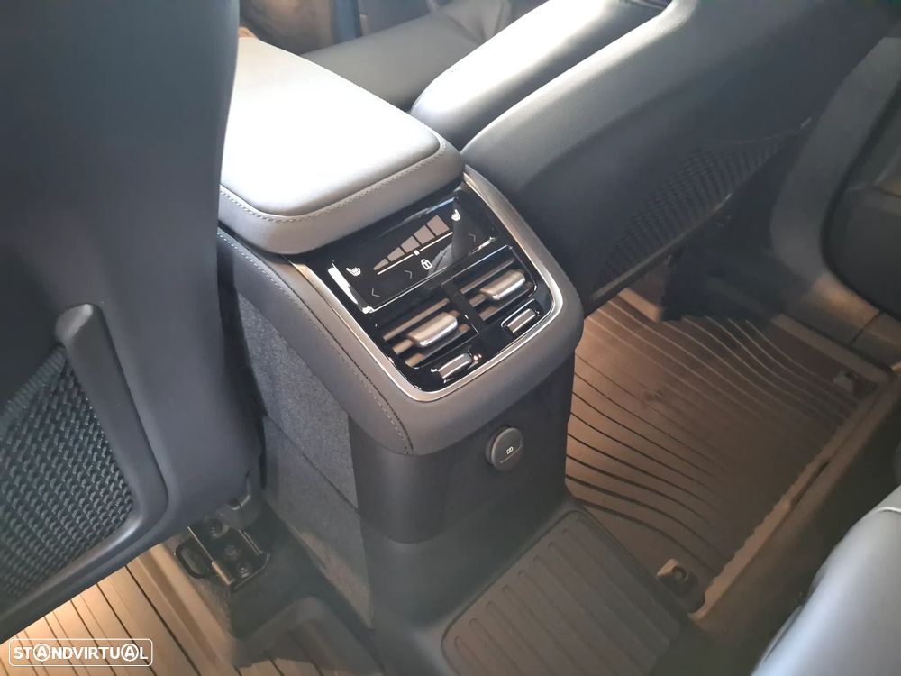 Volvo XC 90 2.0 T8 PHEV Black Edition AWD - 13