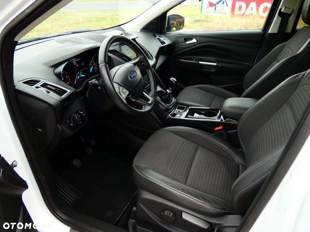 Ford Kuga 2.0 TDCi FWD Titanium Plus - 15